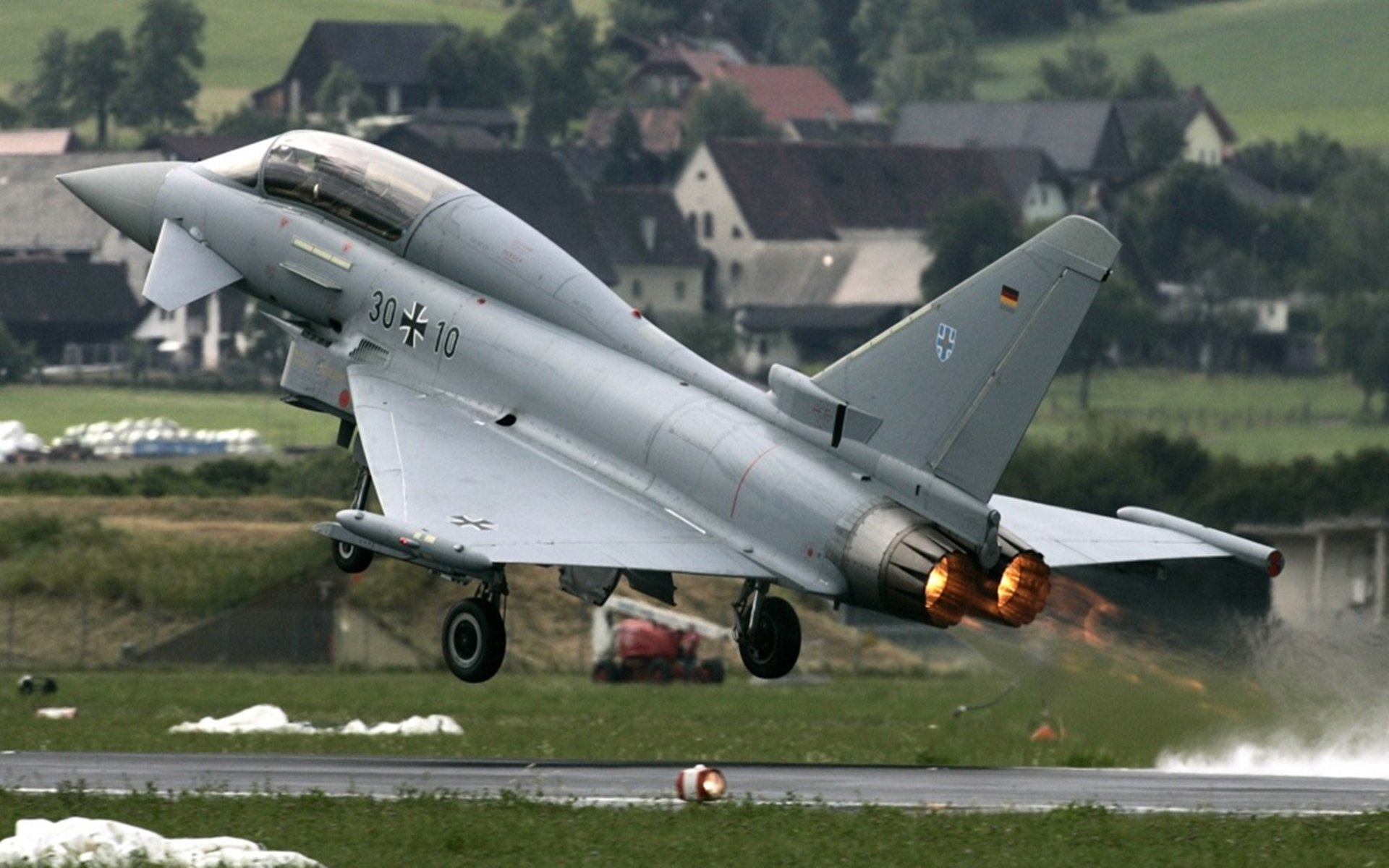 爱游戏官网-基：全黑队的“战术执行者”，每次进攻和防守都完美配合