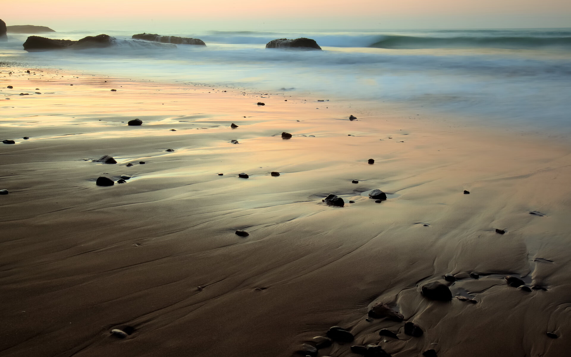 爱游戏电竞-恩多耶-布鲁阿尔展现顶尖耐力与速度，恩多尔盖布神